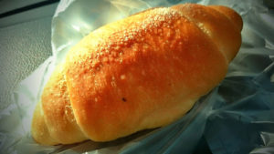 塩パンのおいしいお店HORNに行って来ました