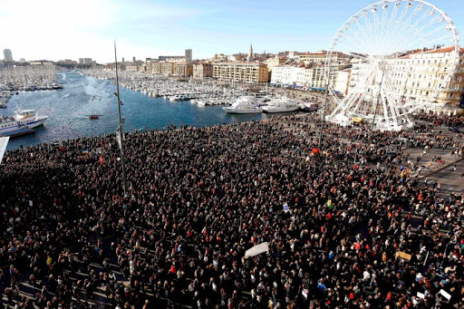 過激派イスラムテロに立ち向かうフランスを報じる姿勢に疑問