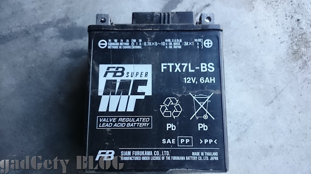 冬のバッテリー上がりにご用心!バイク用バッテリーはネットが断然お得。