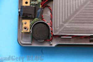 富士通の内蔵スピーカーが酷過ぎて生きているのがつらい