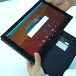 Xperia Z4 Tablet専用キーボードBKB50をNFC接続する動画をSony香港が公開
