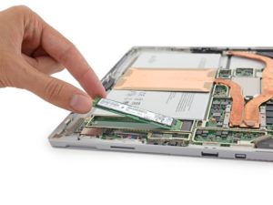 Surface Pro 4のSSD換装は誰でもできちゃう？