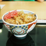 吉野家の牛丼が一気に80円~120円アップで庶民が泣いております