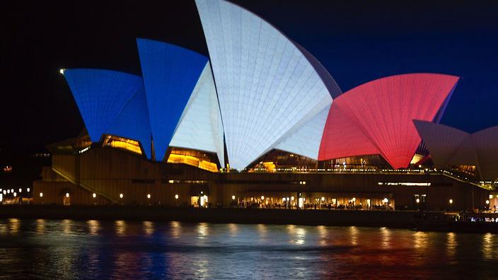 いかなる理由があってもテロは許されない！白人様のイスラムへの空爆ならオッケー。