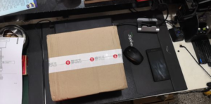 One Netbook One Mix 2S Mission: Impossible Fallout限定モデルの外観はこんな感じ 漆黒カラーもカッコイイ!