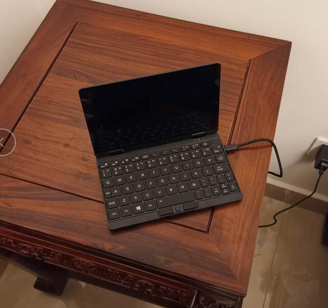 OneMix 3のキーボードレイアウトがついに明らかに！キーピッチに余裕も、使用にはやはり慣れが必要そう